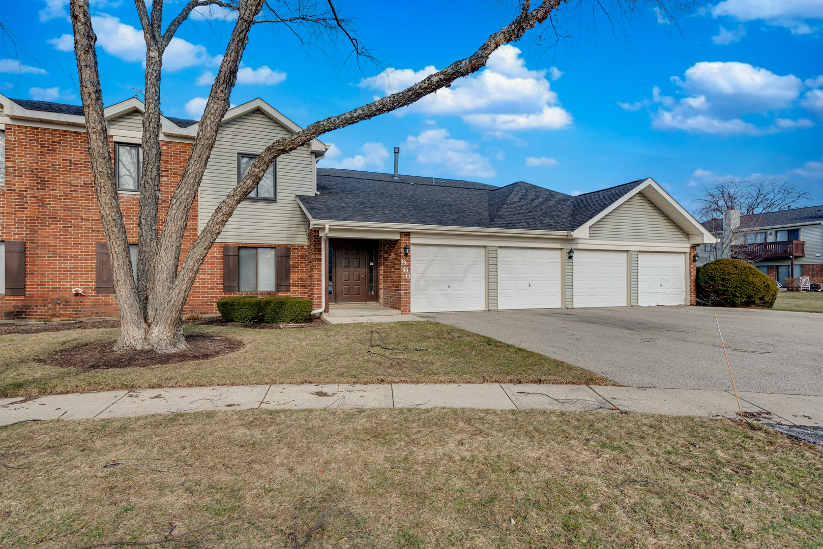 966 CUMBERLAND Court Unit: A1