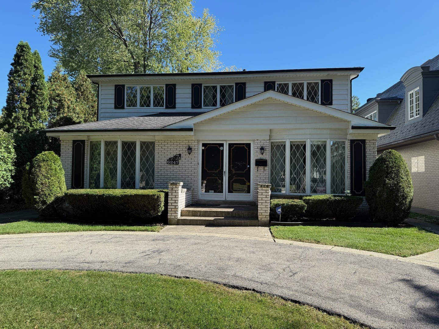 6247 N Kilpatrick Avenue