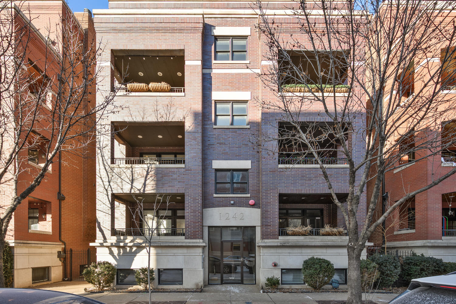 1242 W Jackson Boulevard Unit: 2W