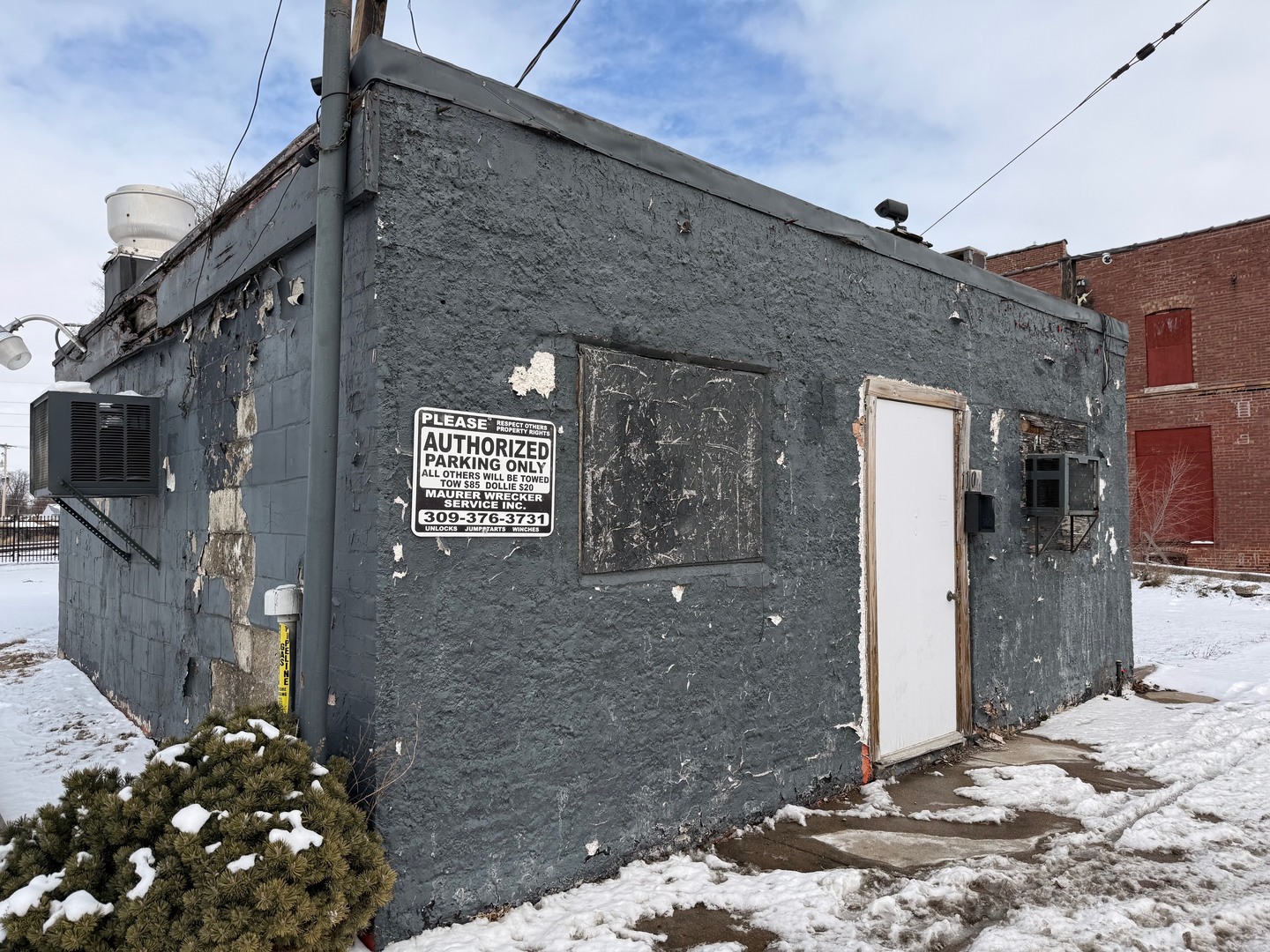 1105 W Washington Street