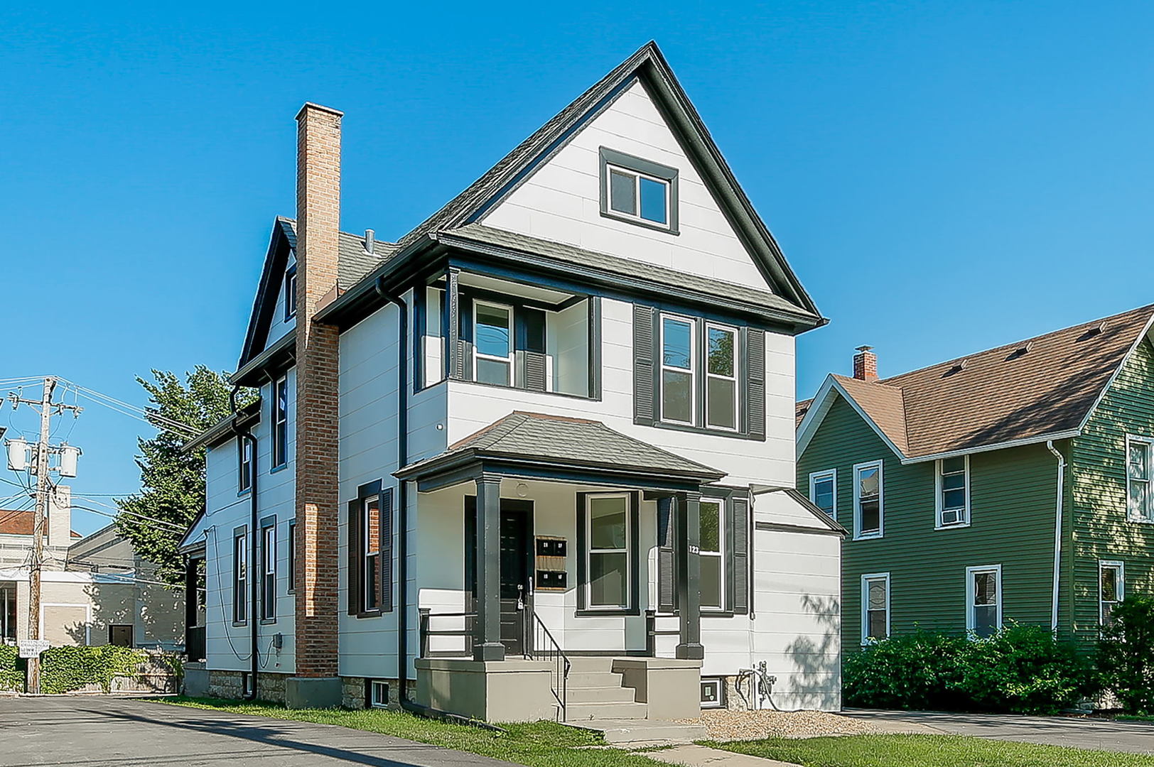 123 N West Street Unit: 2R