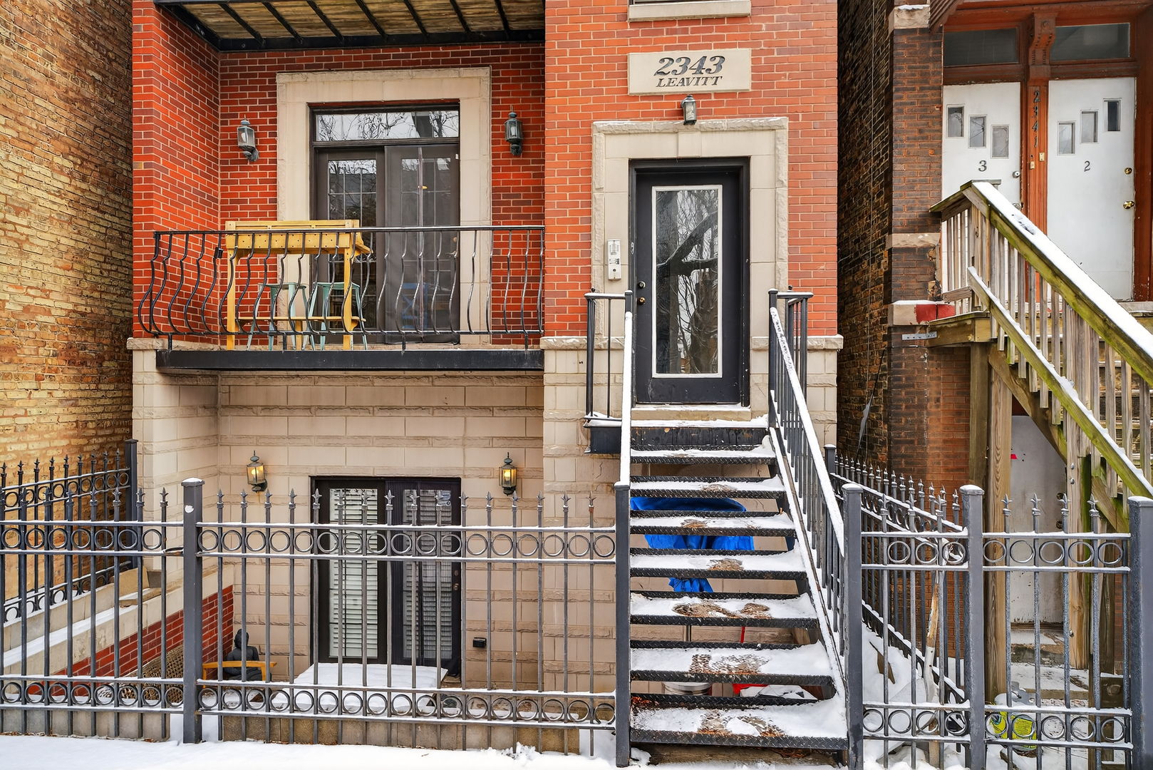 2343 N Leavitt Street Unit: 1