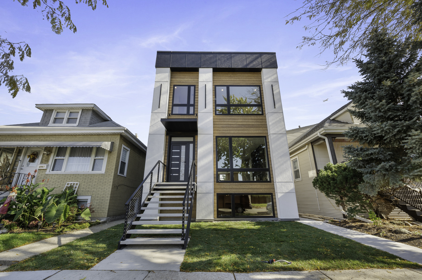 4959 N Merrimac Avenue