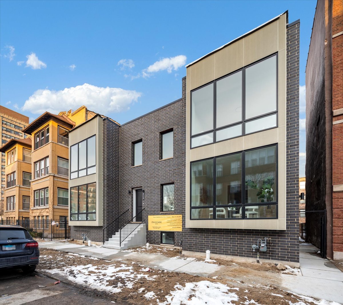 4721 S Ingleside Avenue