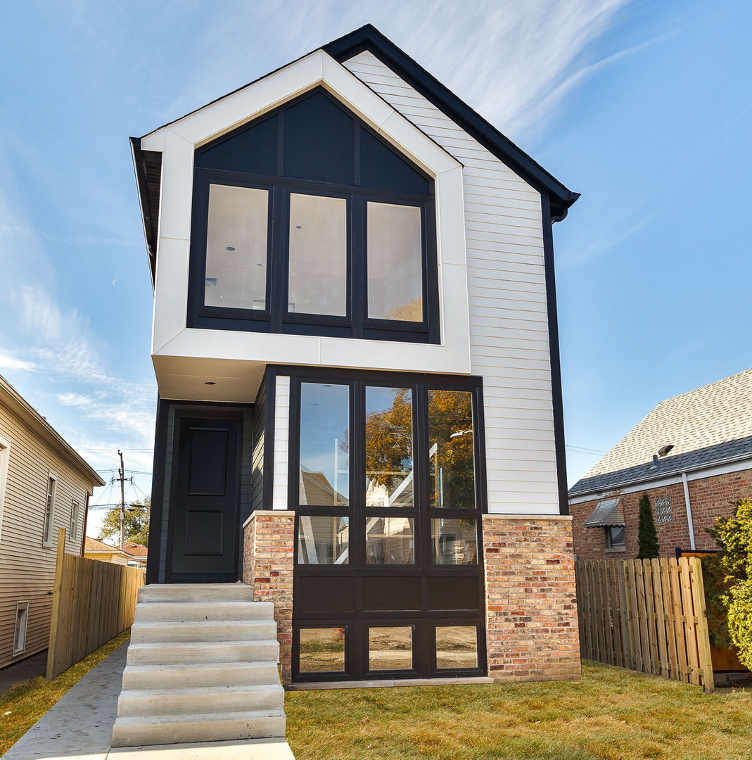 3930 N Nordica Avenue