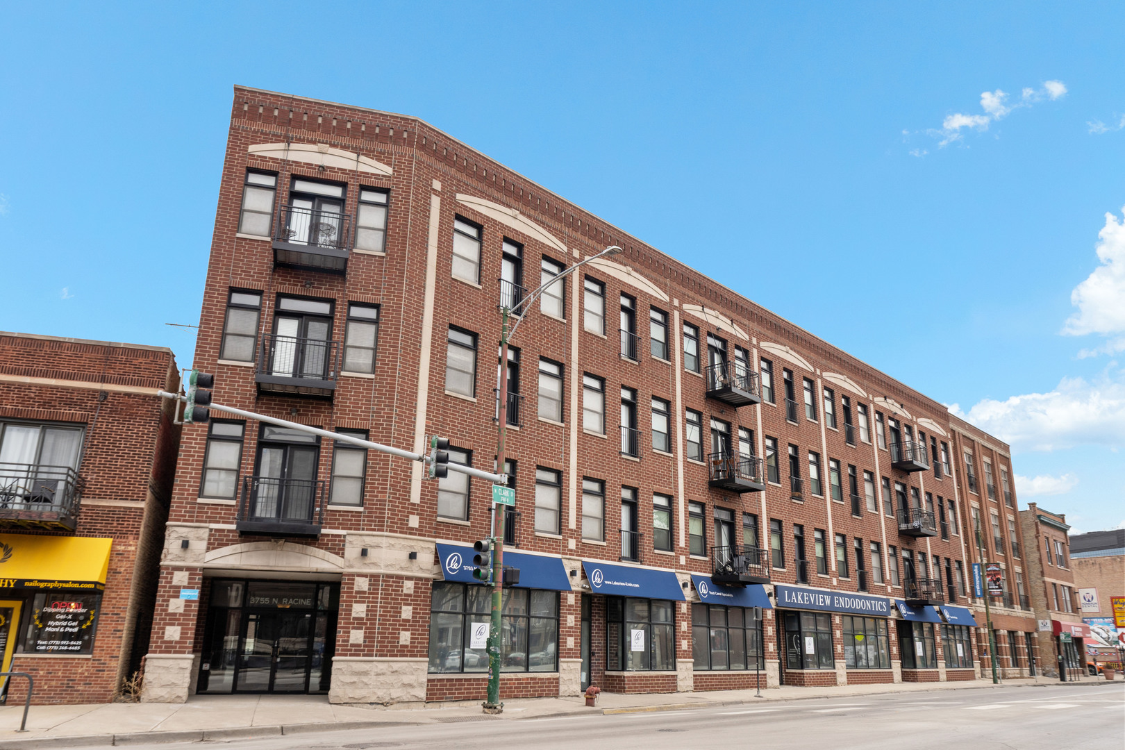 3755 N Racine Avenue Unit: 2A