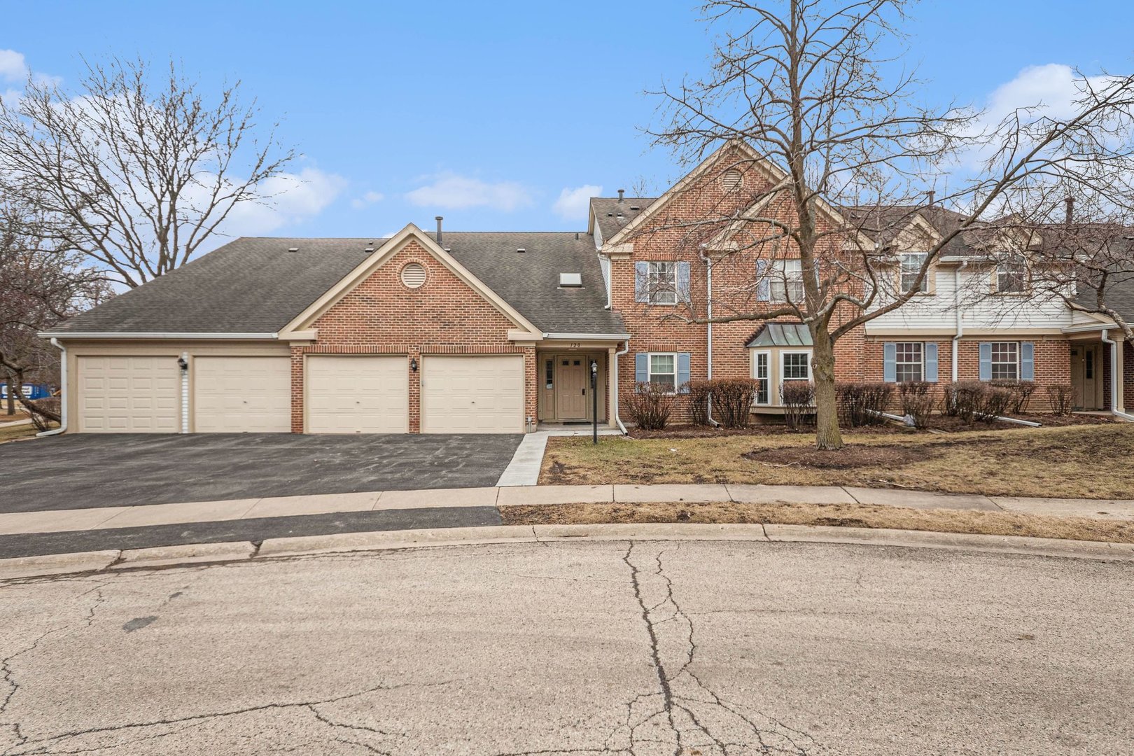 120 Stirling Lane Unit: Z1