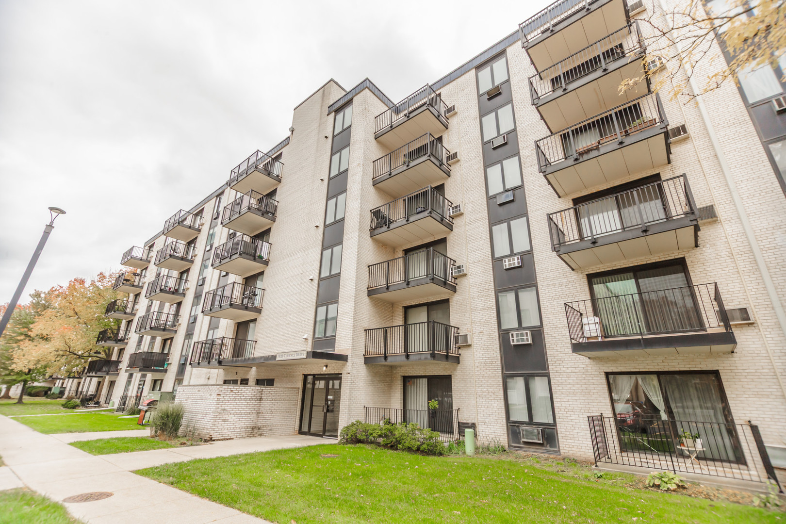 9128 W Terrace Drive Unit: 3B
