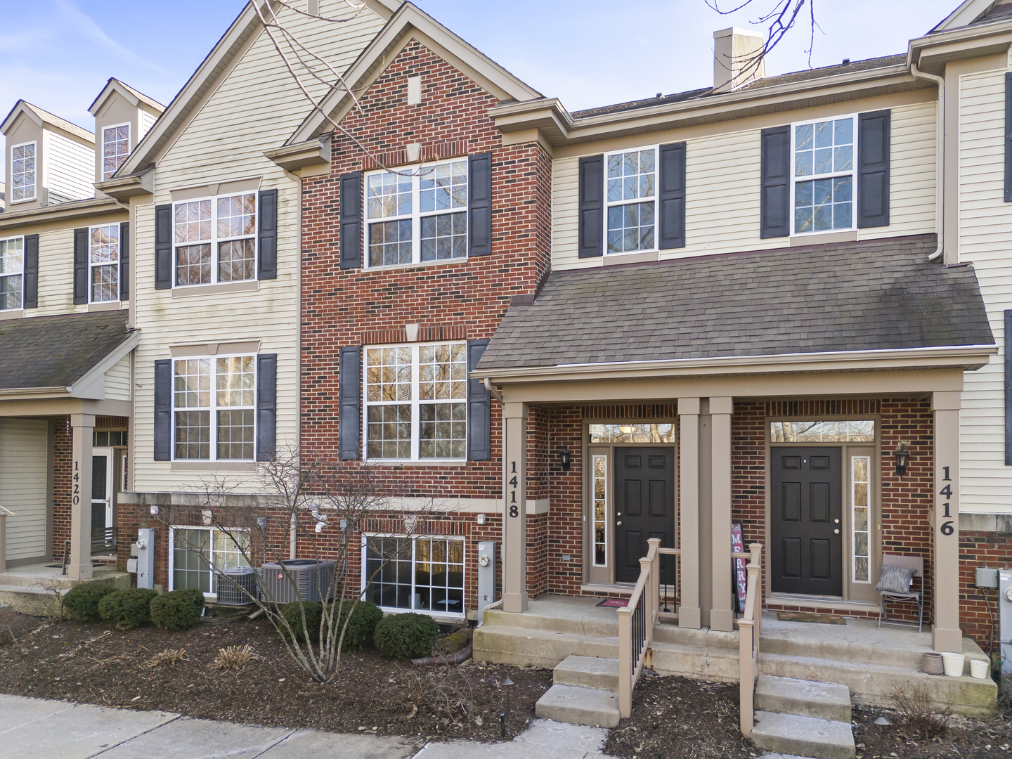 1418 S Fairfield Avenue