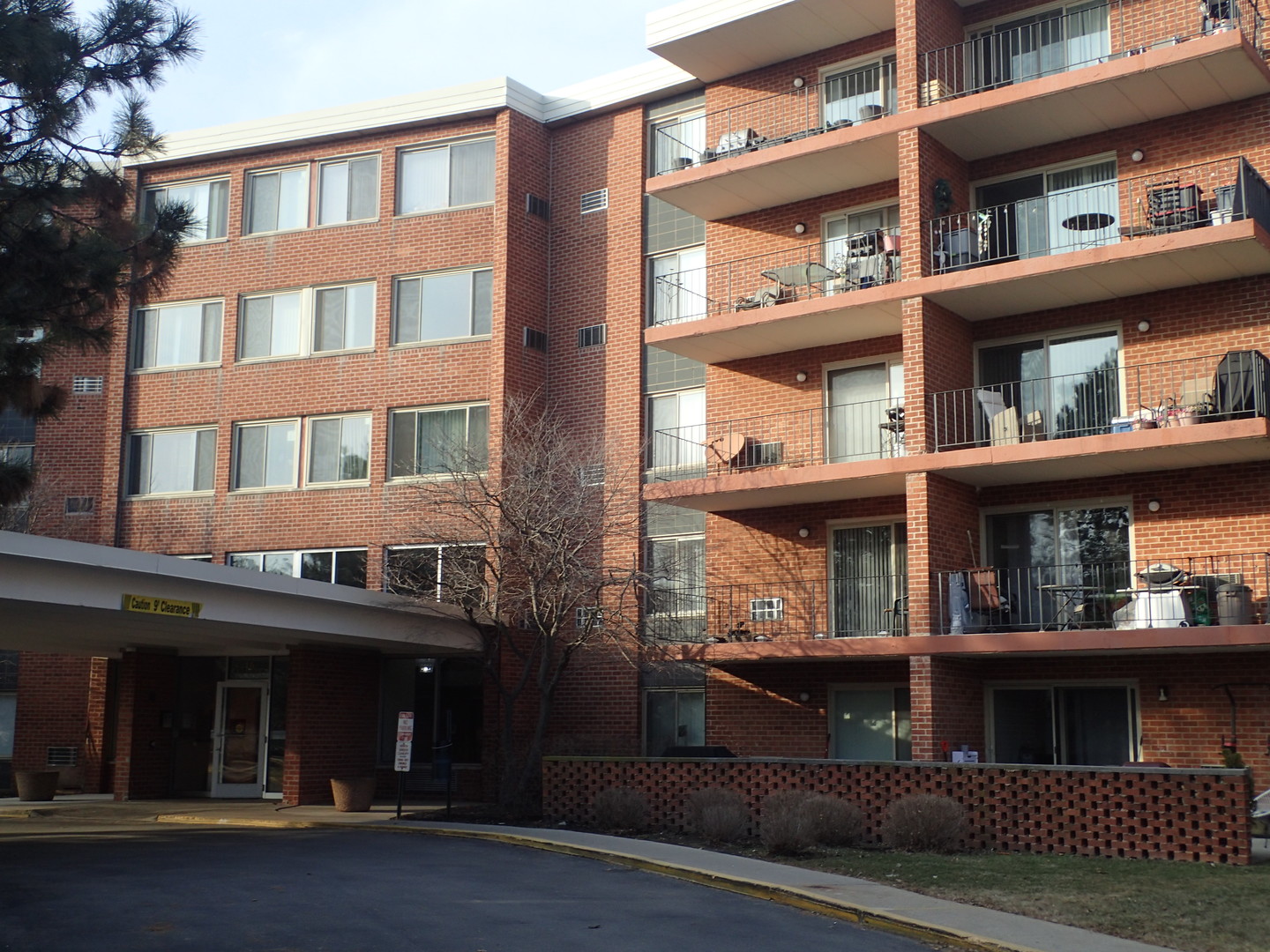 16 E Old Willow Road Unit: 435S