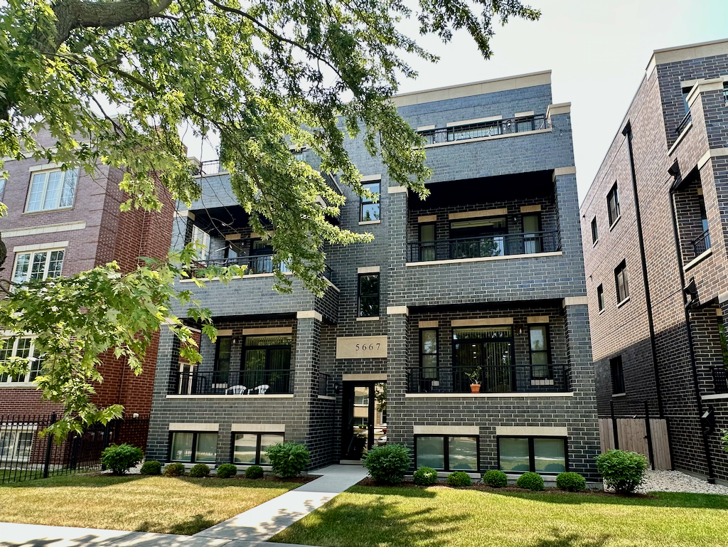 5667 W Higgins Avenue Unit: 2E