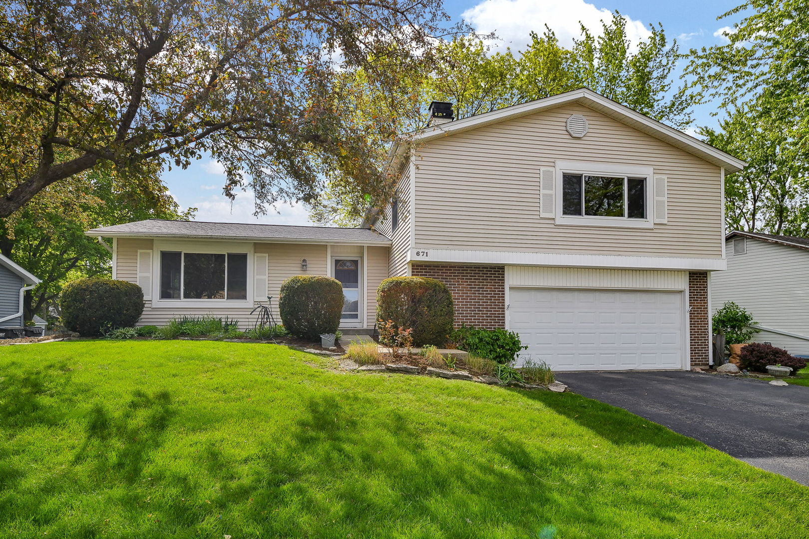 671 Coral Avenue