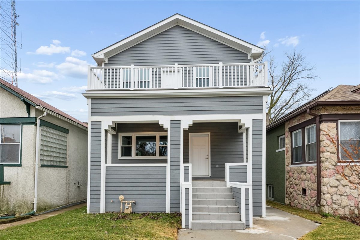 1721 W Arthur Avenue