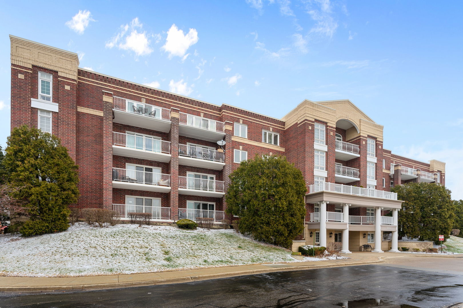 7091 W Touhy Avenue Unit: 505