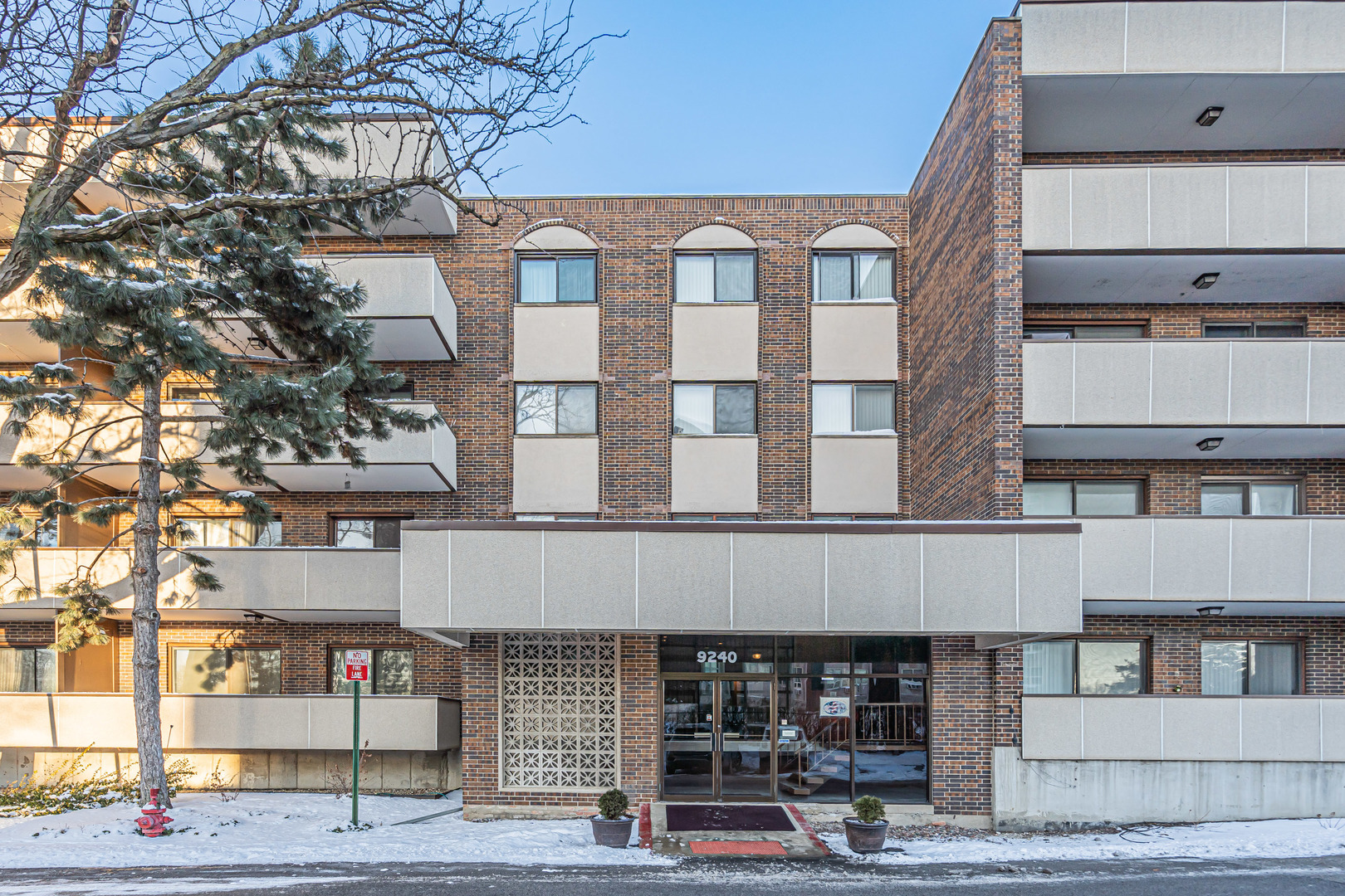 9240 Gross Point Road Unit: 410