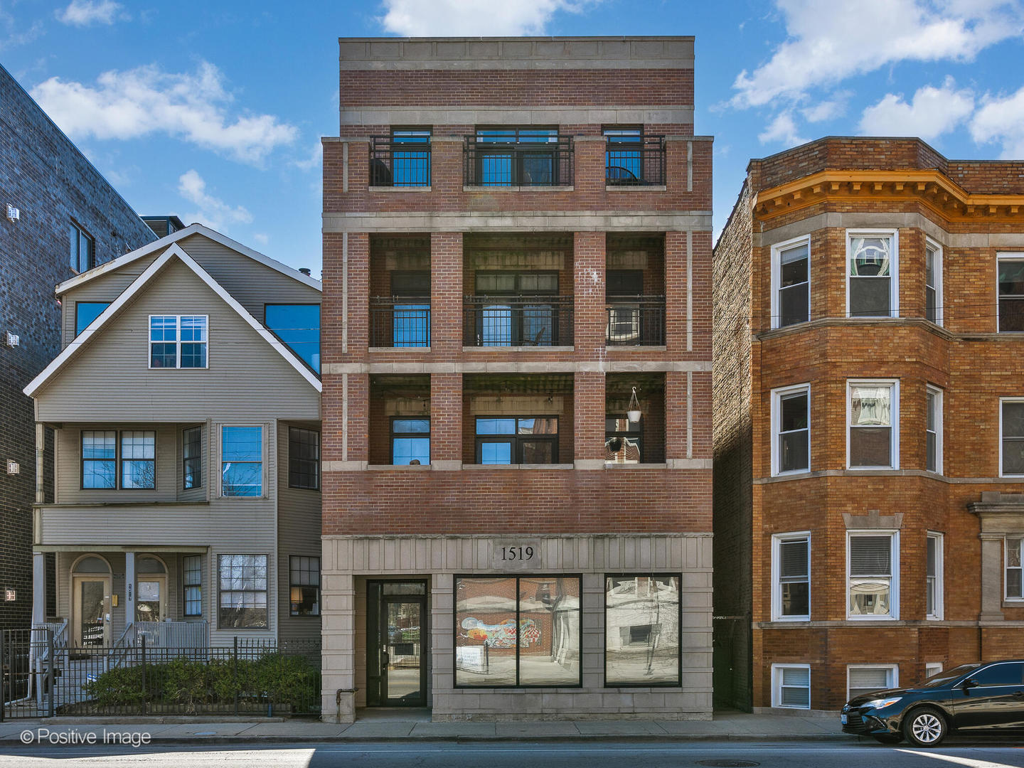 1519 W Irving Park Road Unit: 4