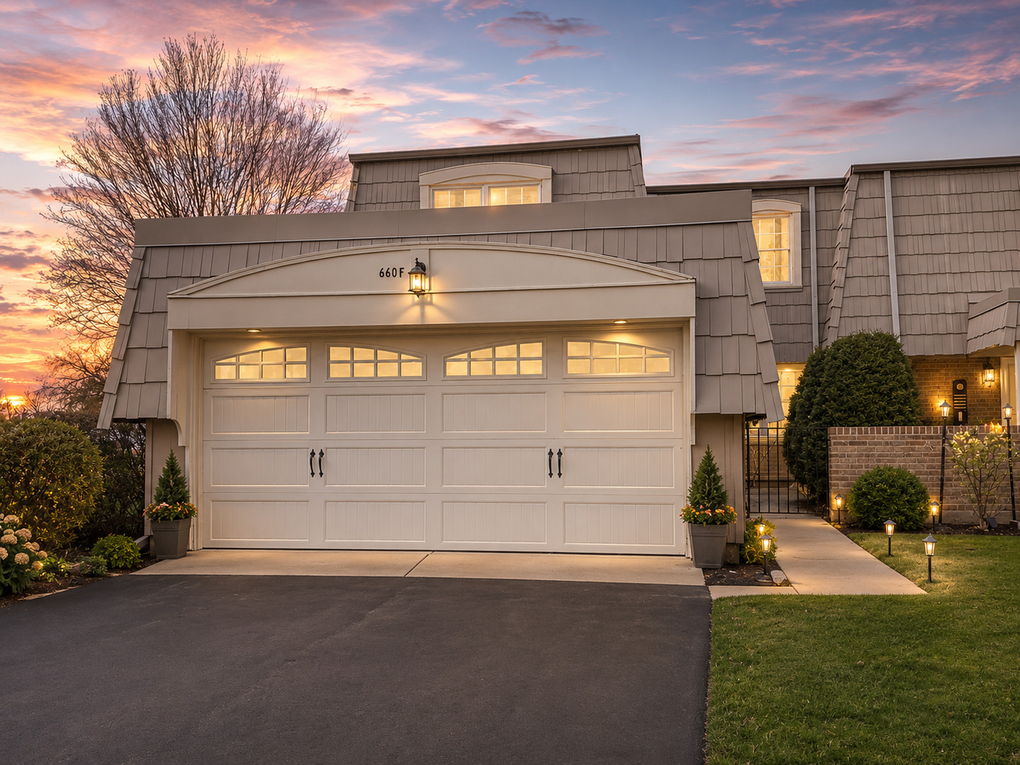 660 Versailles Circle Unit: F