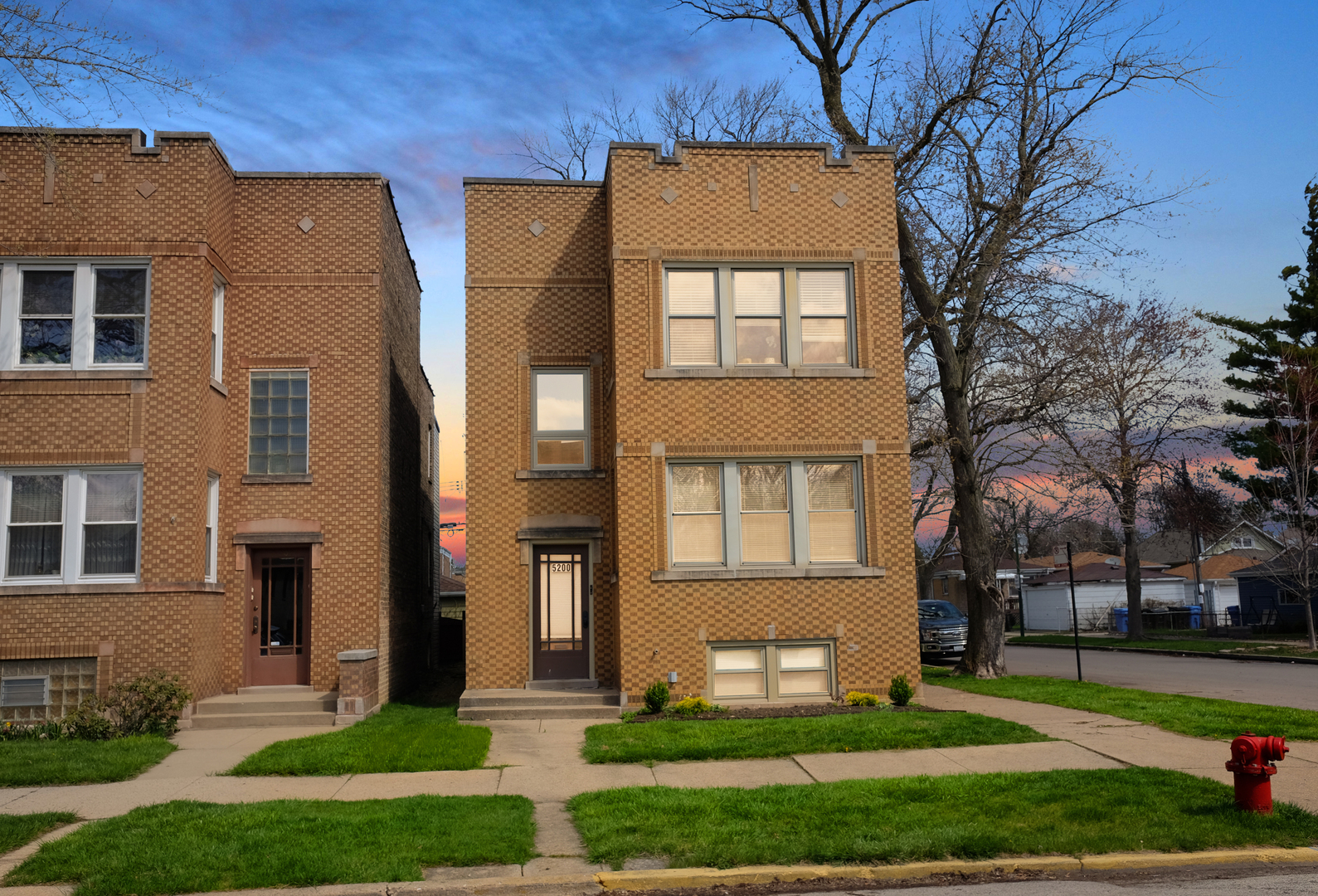 5200 W Winona Street Unit: G