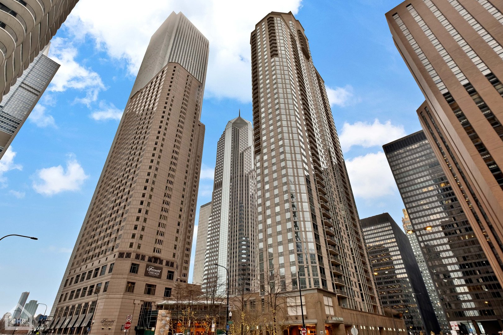 222 N Columbus Drive Unit: C3