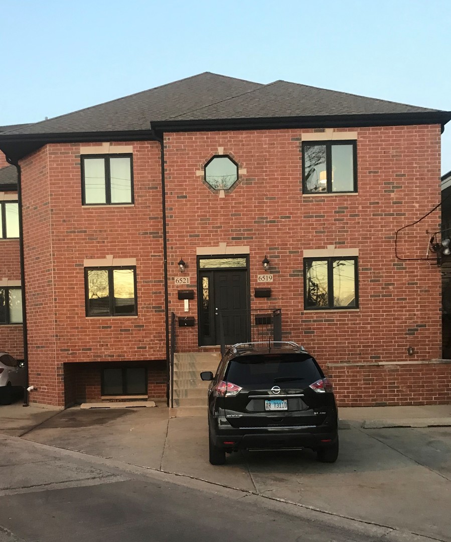 6521 N Oketo Avenue Unit: 1