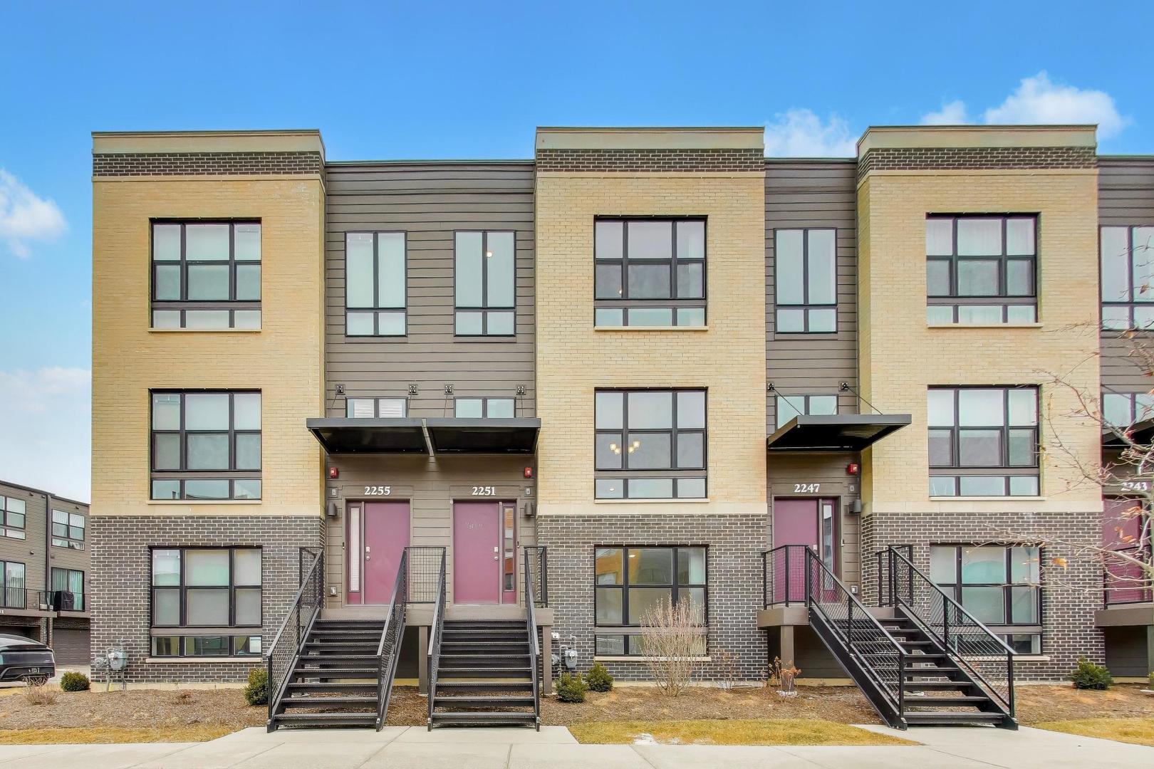 2251 Venture Drive Unit: 2251