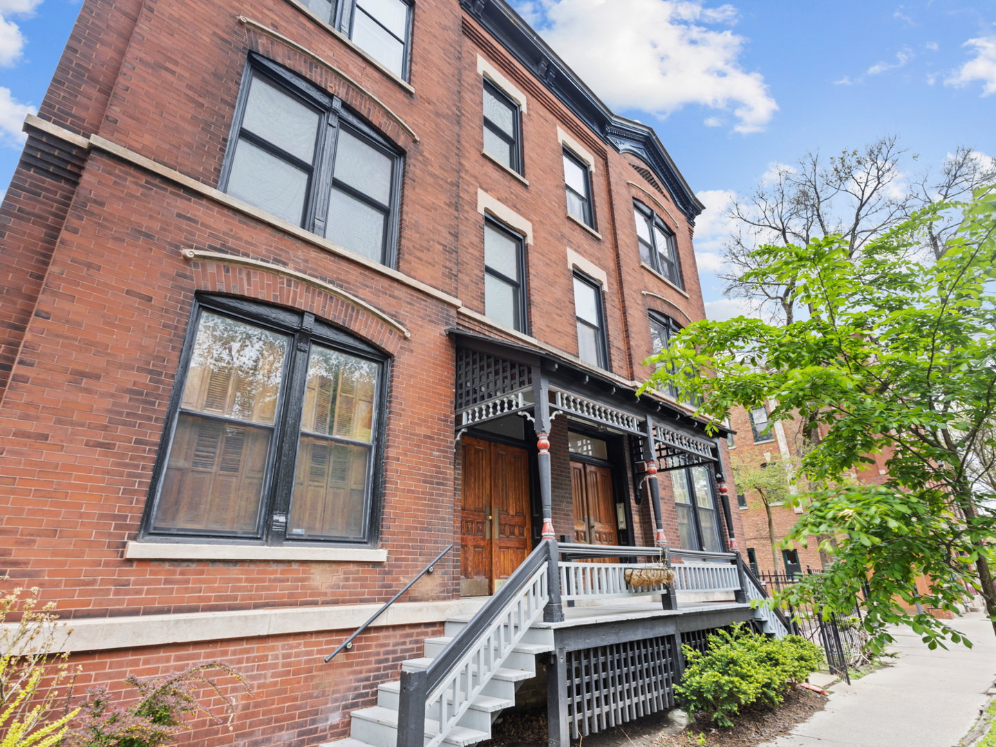 1903 N Sheffield Avenue Unit: 3