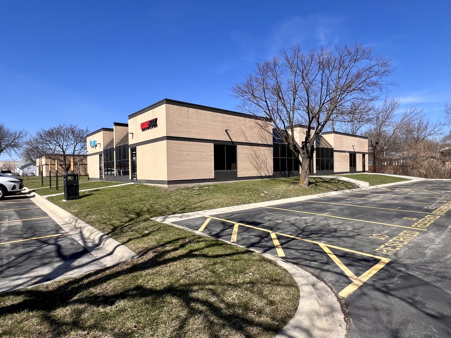 480 W Lake Street Unit: 2