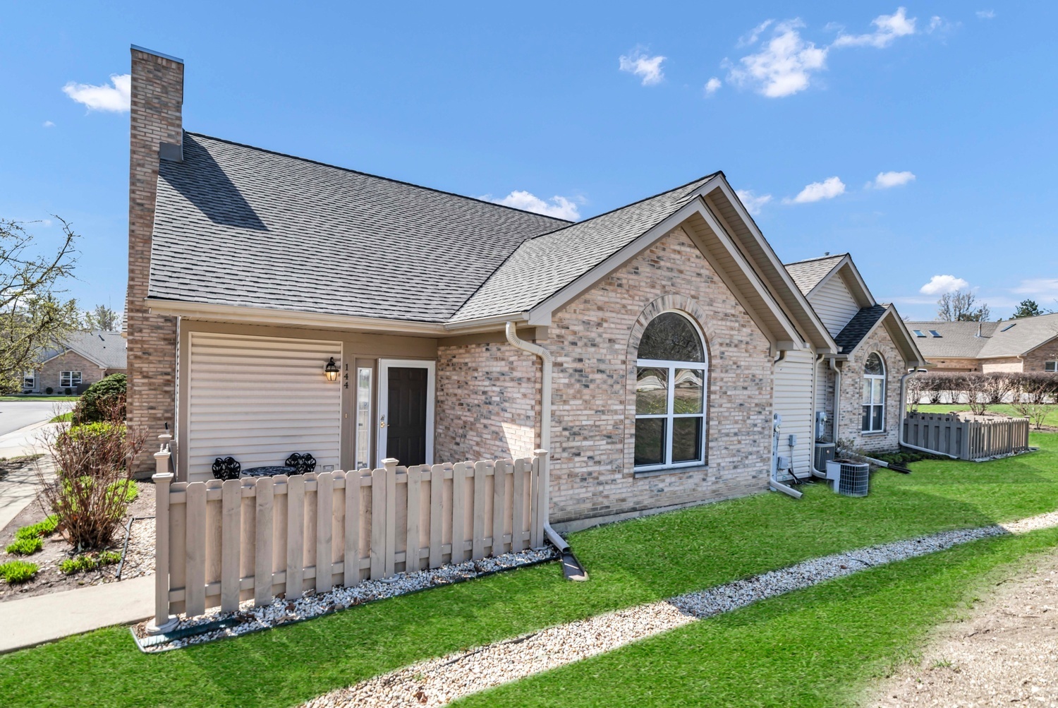 144 Canterbury Court