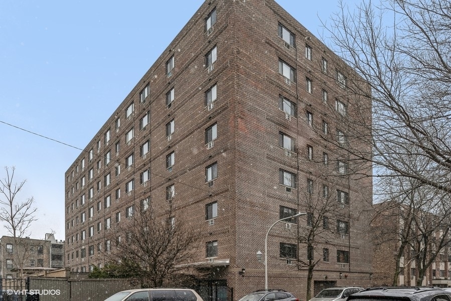 607 W Wrightwood Avenue Unit: 604