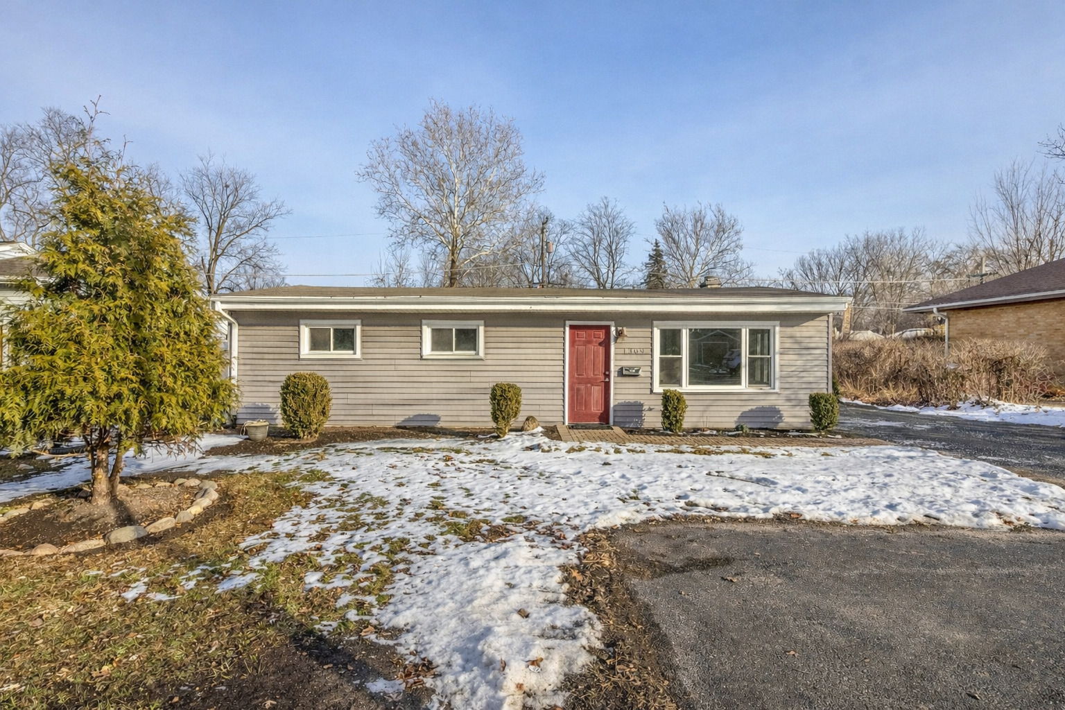 1309 S Naperville Road