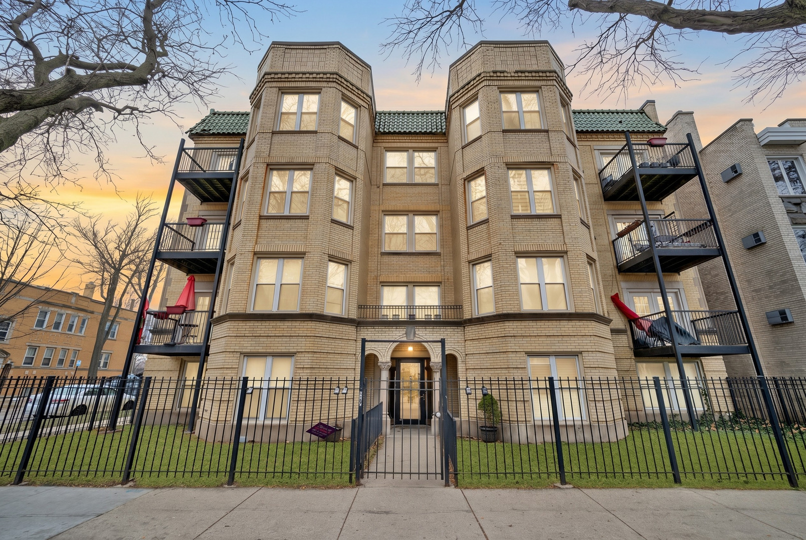 2256 W Arthur Avenue Unit: 2