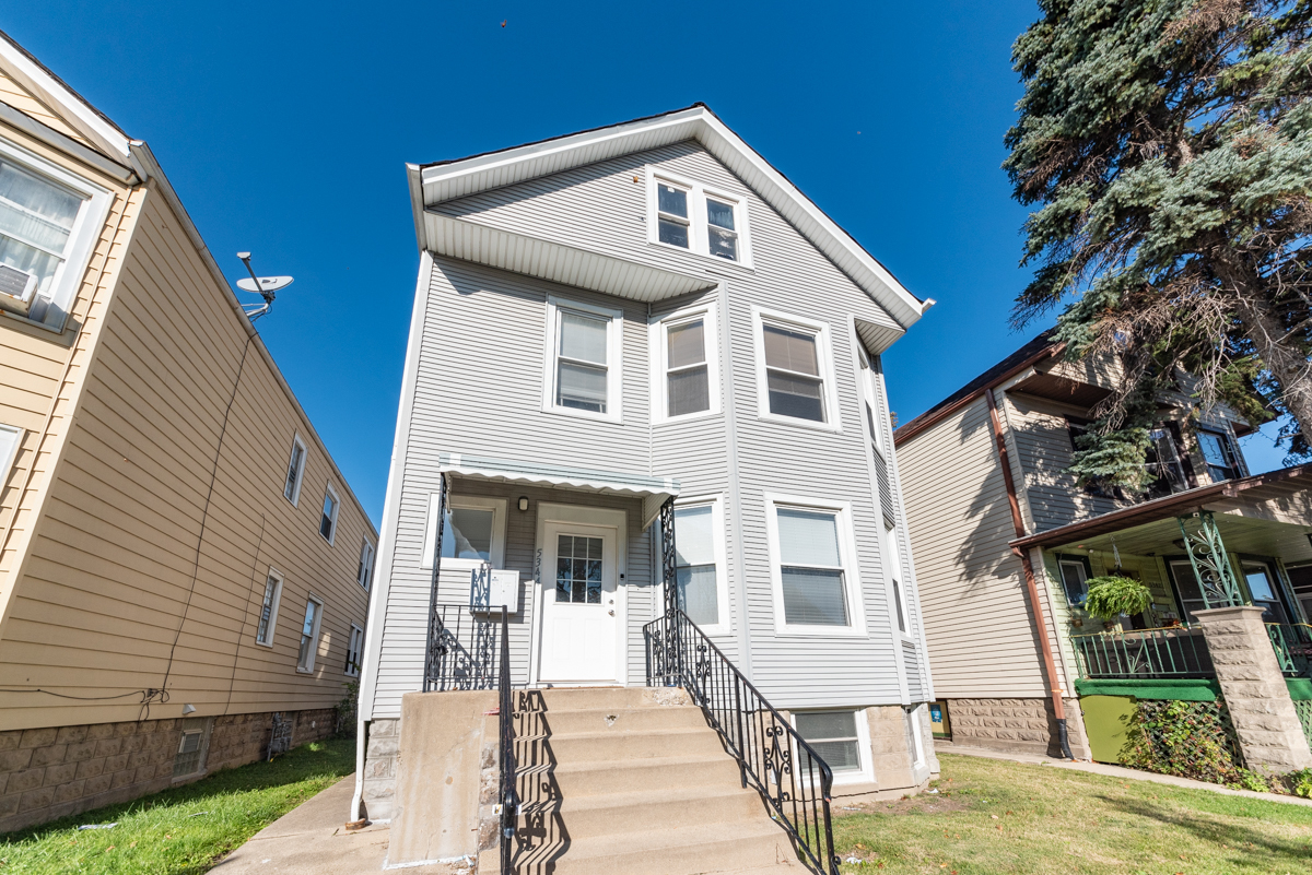 5344 W Eddy Street Unit: G