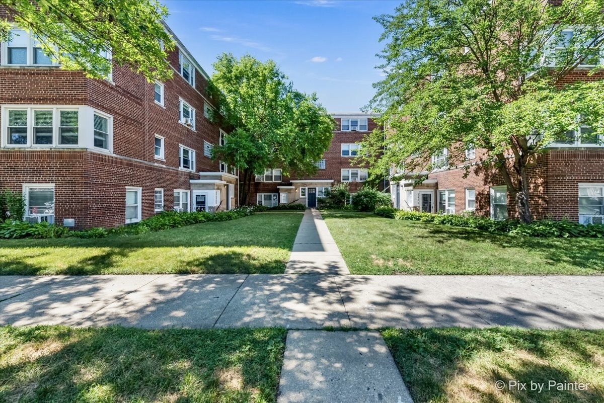 2729 W Berwyn Avenue Unit: 3