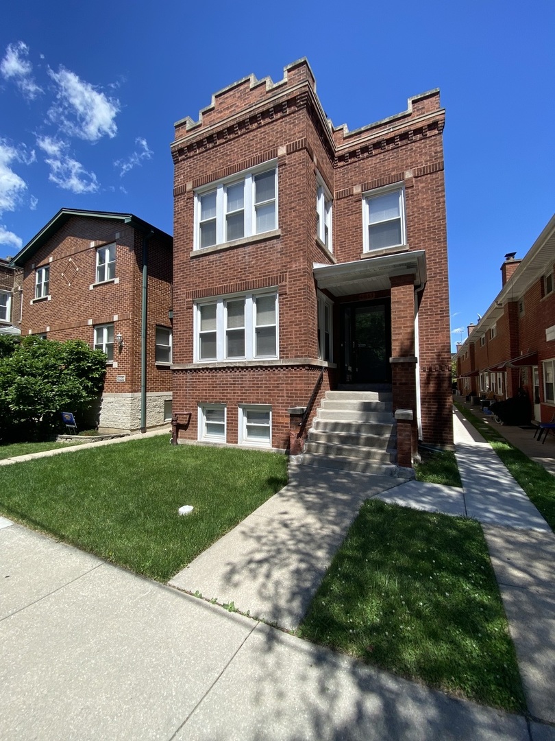 4851 N Central Avenue Unit: 1E