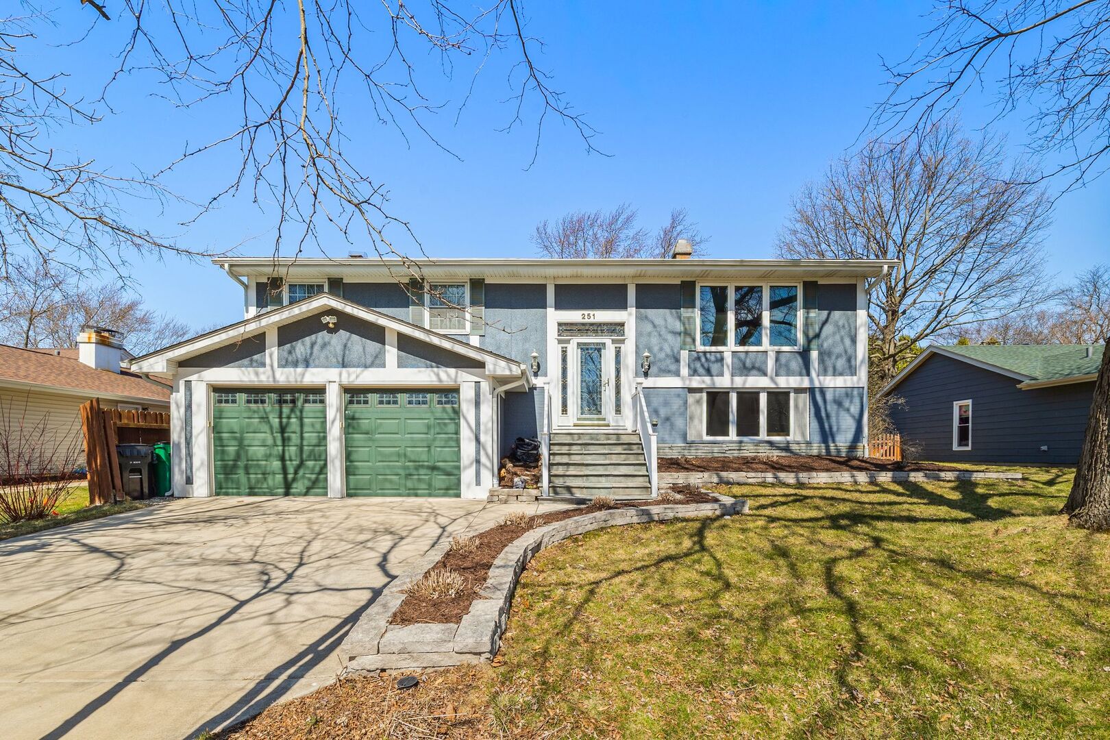 251 Hawthorne Drive
