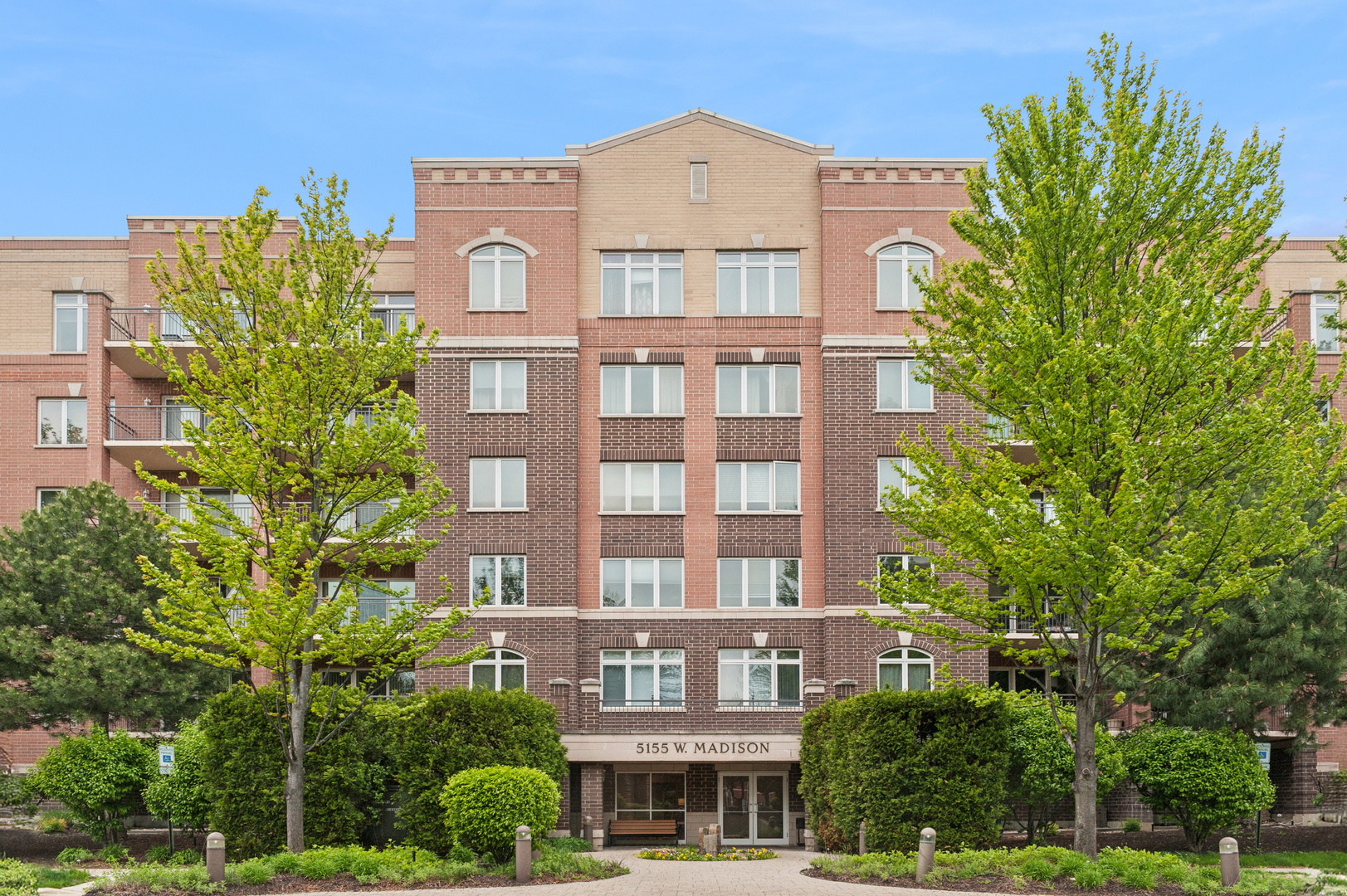 5155 Madison Street Unit: 508