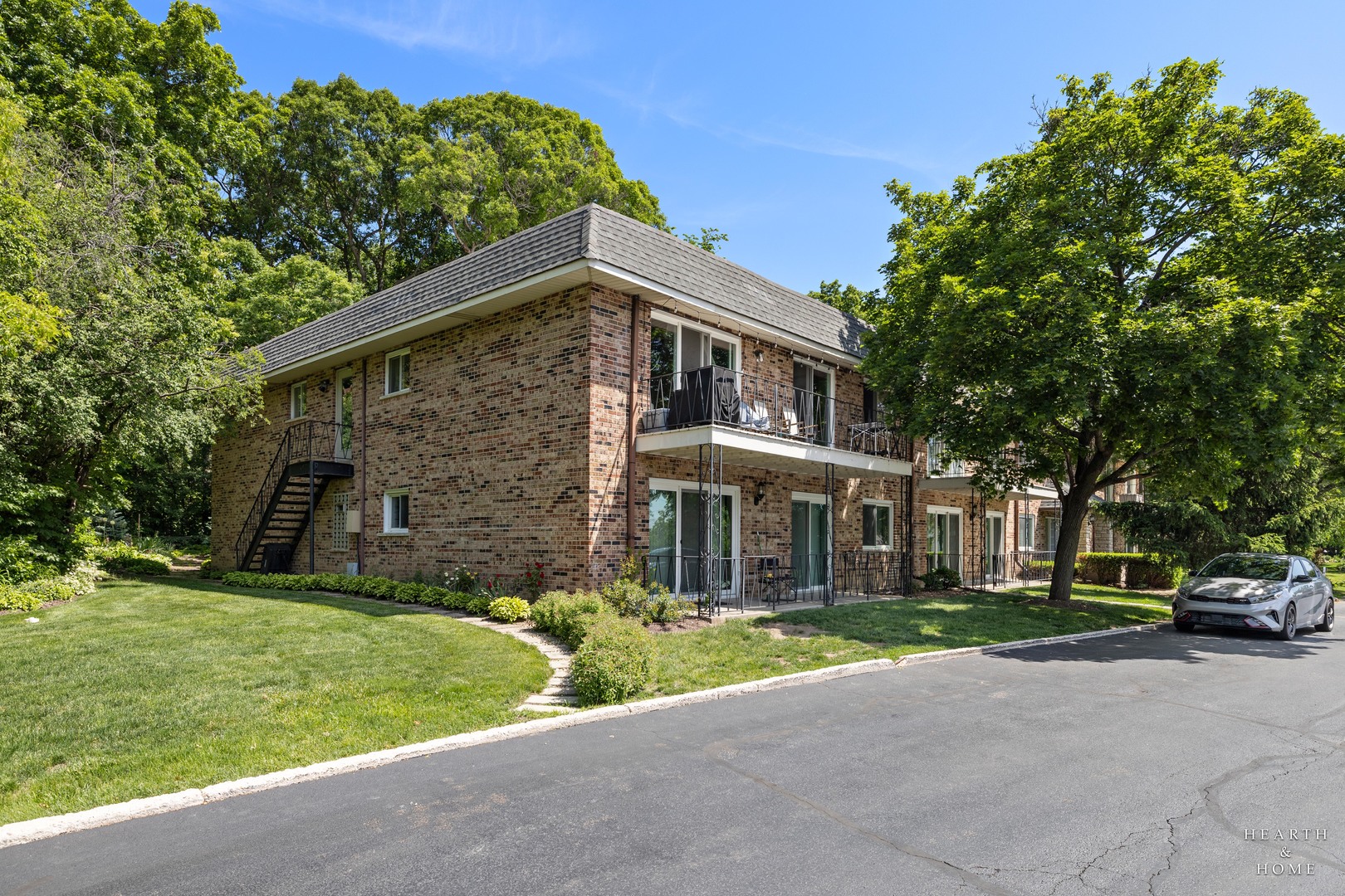 191 Hillcrest Terrace Unit: 2A
