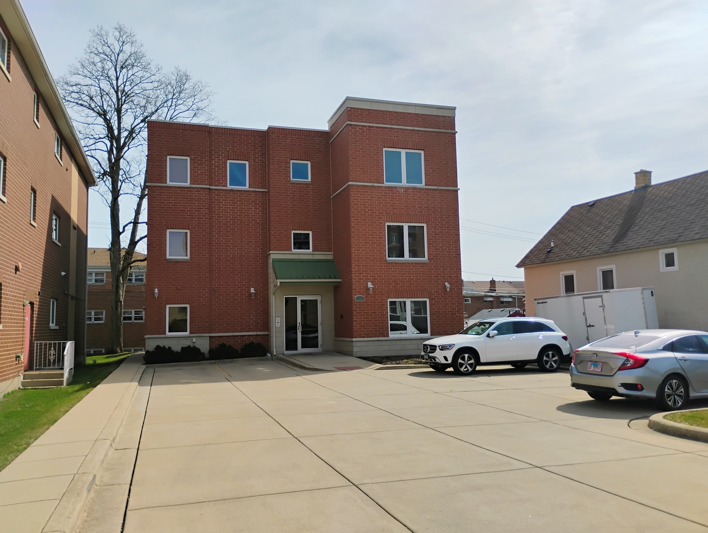 397 Alles Avenue Unit: 2