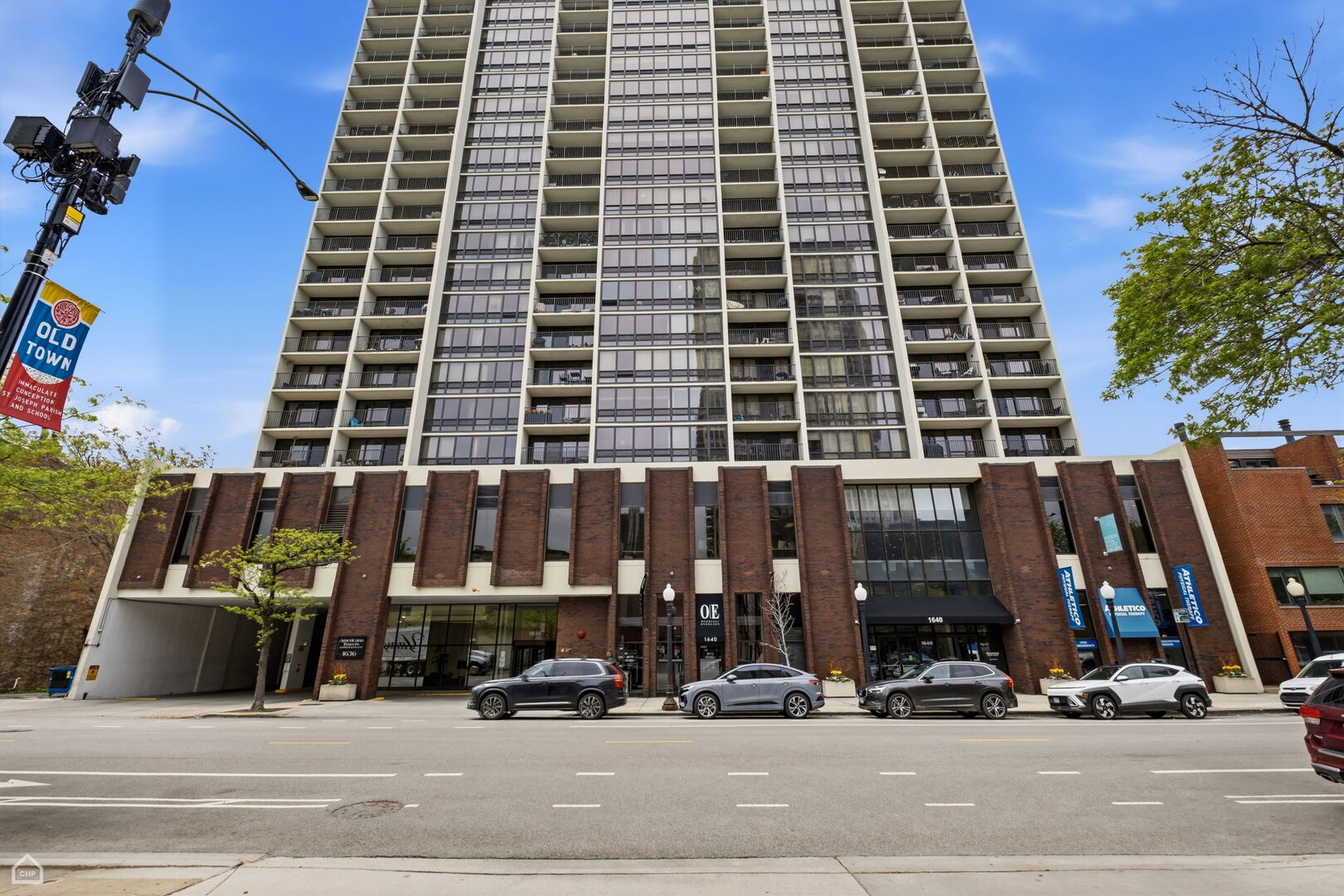 1636 N Wells Street Unit: 1011