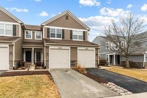 732 Woodewind Drive Unit: 732