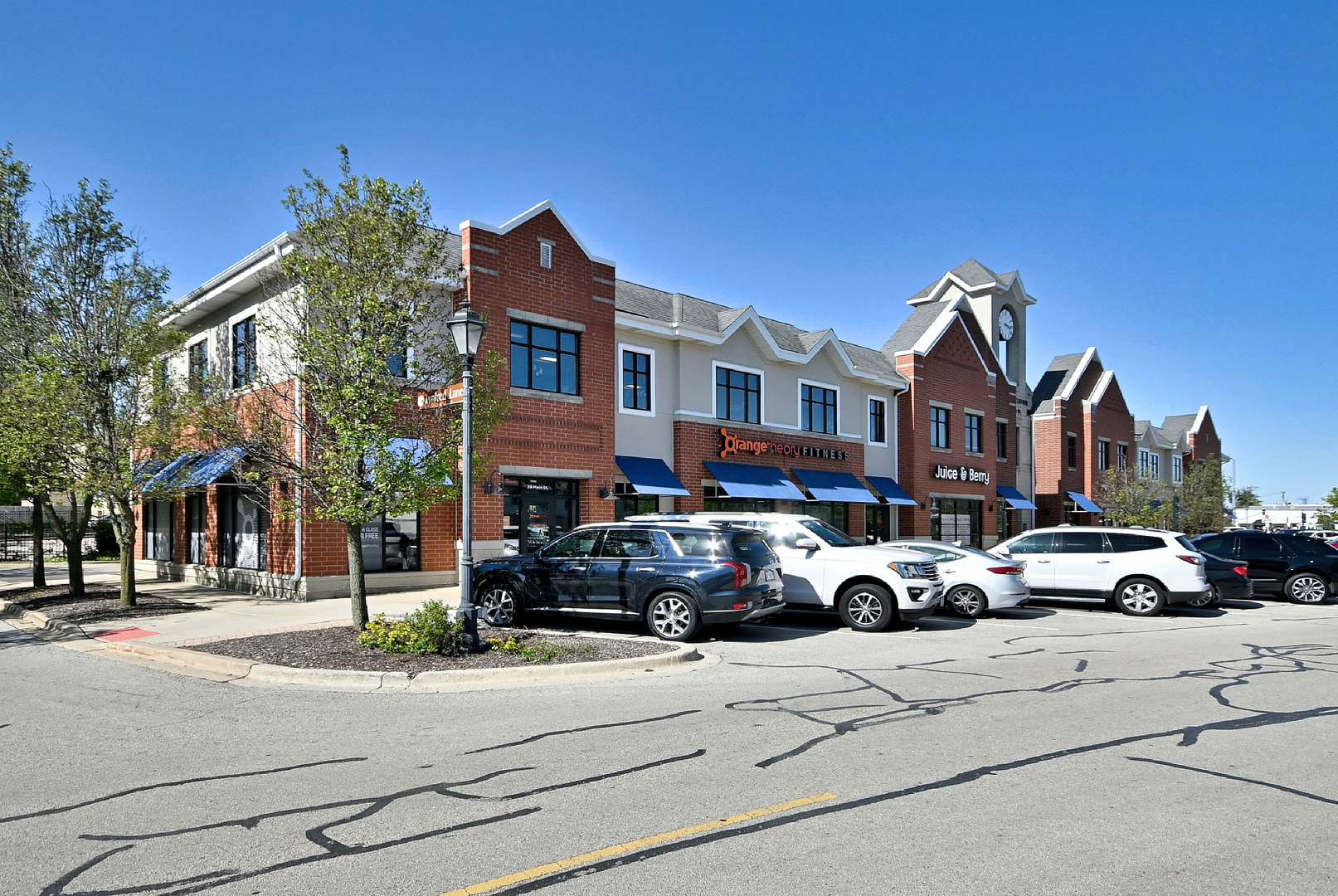 25 E Main Street Unit: 202