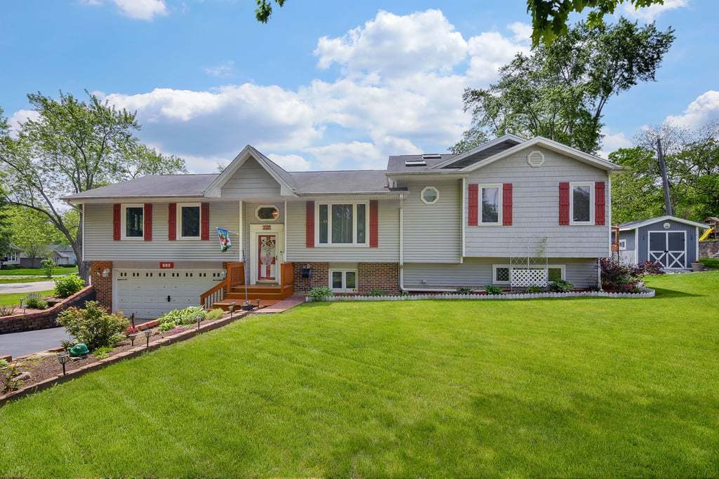 110 Oakwood Lane