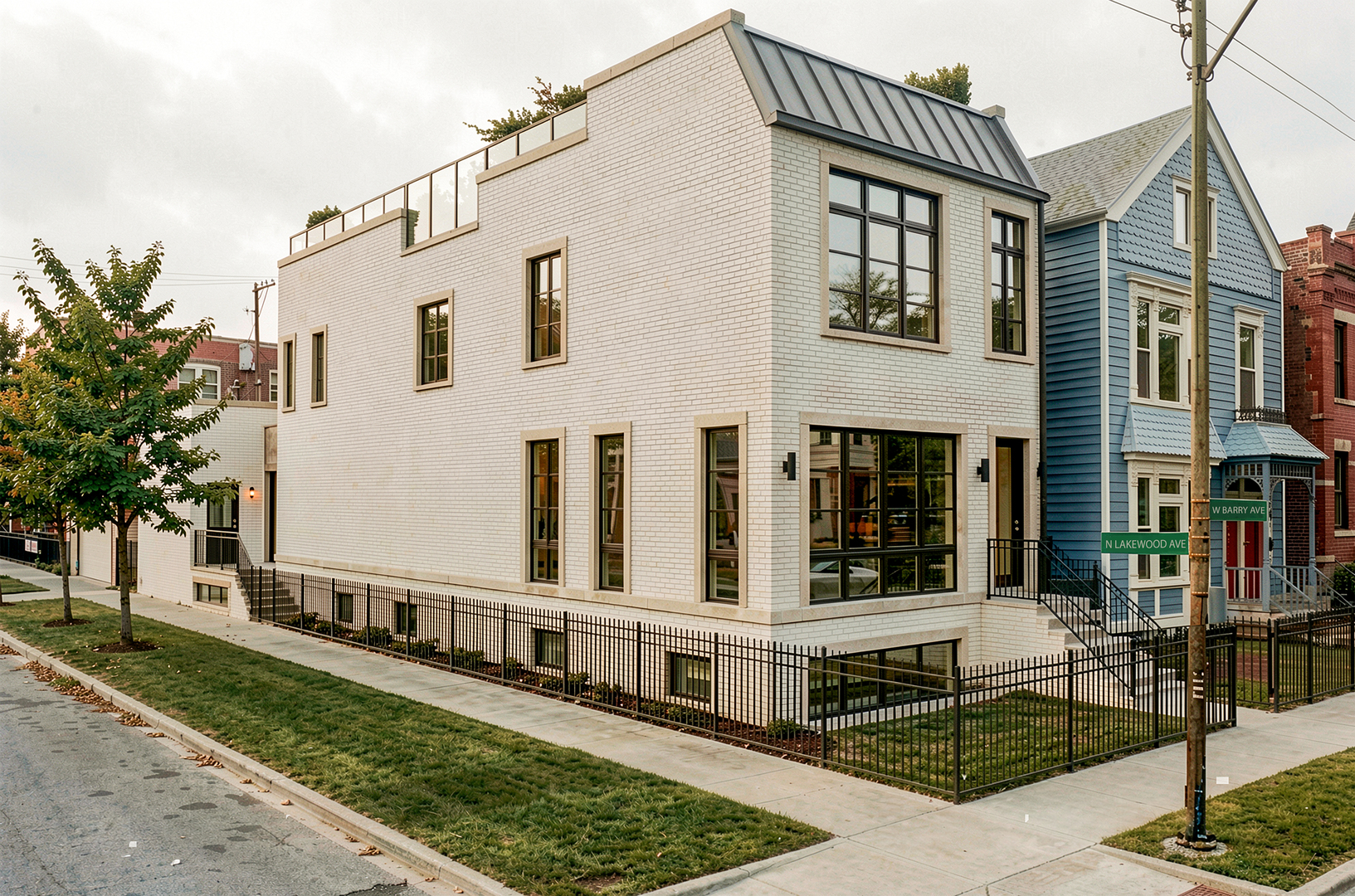 1303 W Barry Avenue