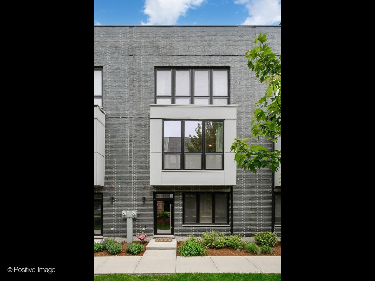 525 N Bishop Street Unit: 5
