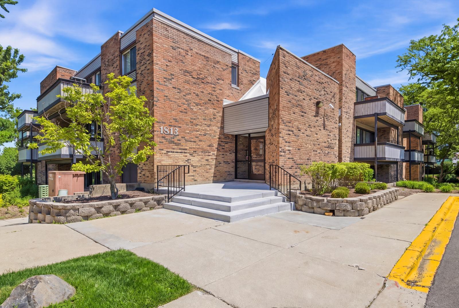 1813 Hemlock Place Unit: 110