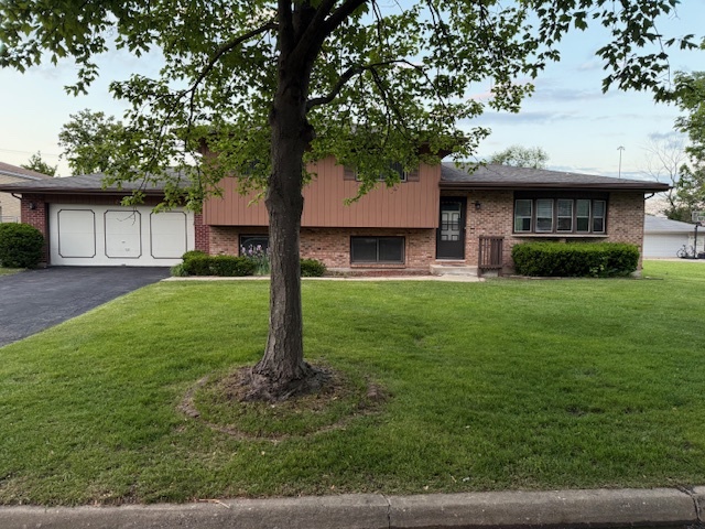 253 W Kimbell Avenue