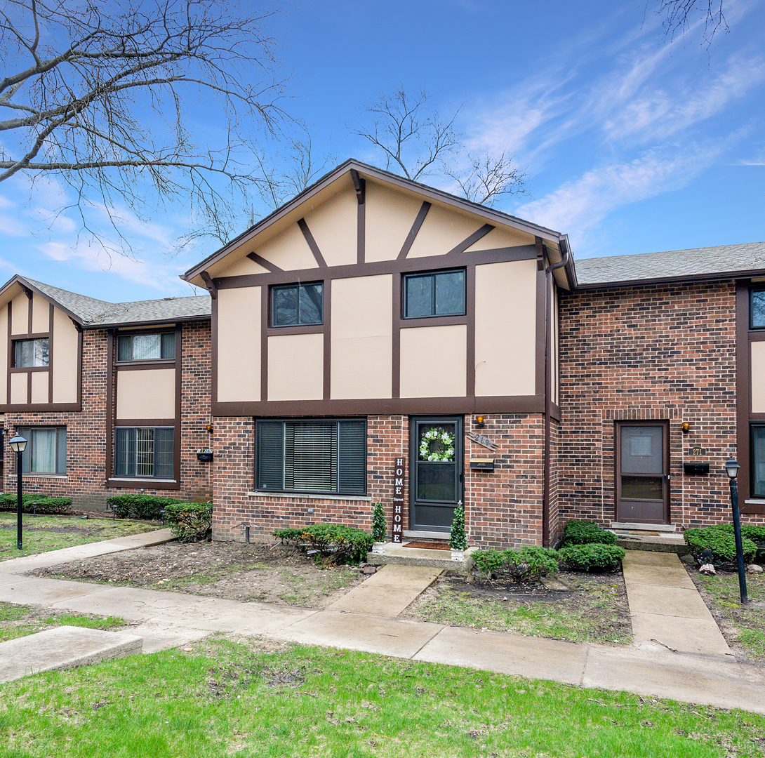 18W269 Kirkland Lane