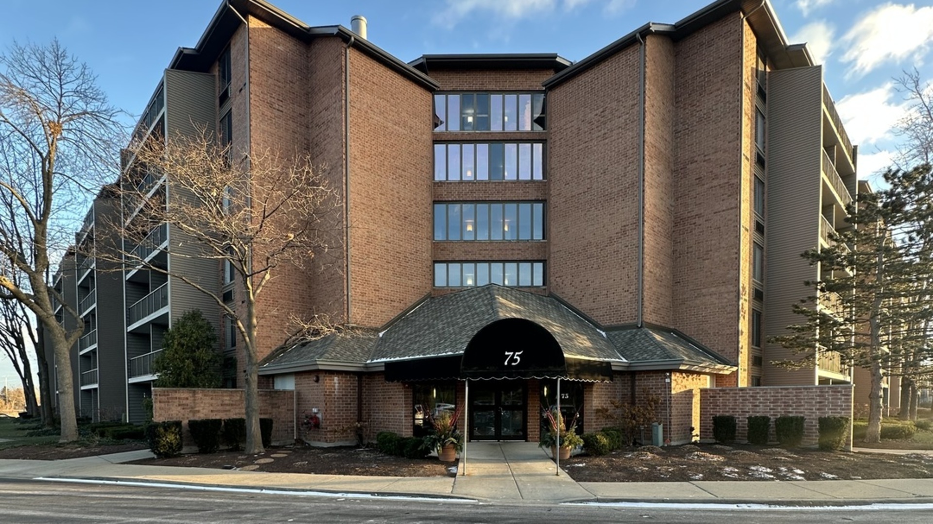 75 Kristin Circle Unit: 613
