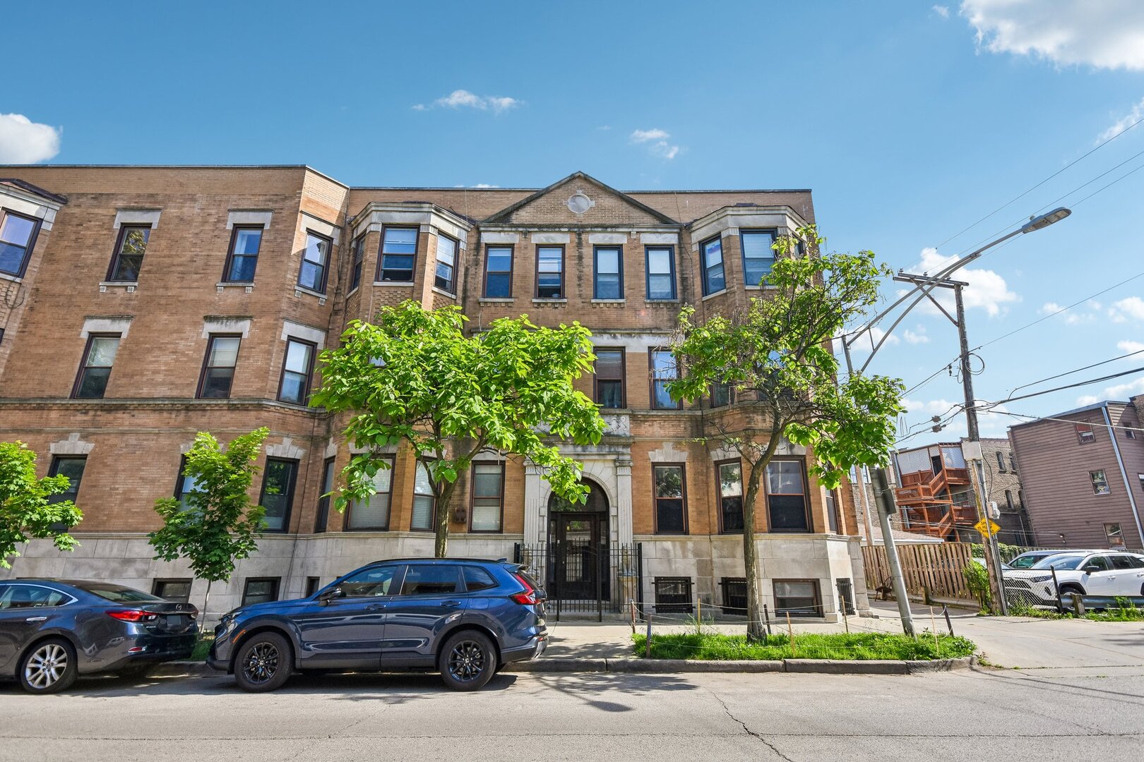 1047 W Leland Avenue Unit 1w