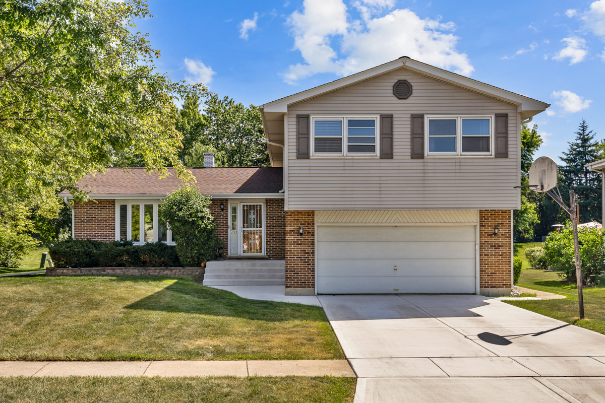 1727 Roosa Lane